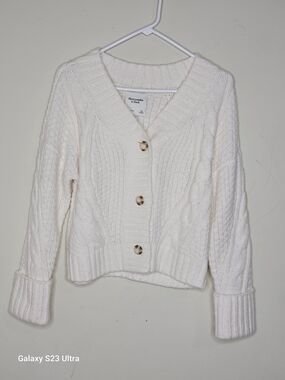 Abercrombie & Fitch Cream Cable-Knit Button Cardigan Sweater